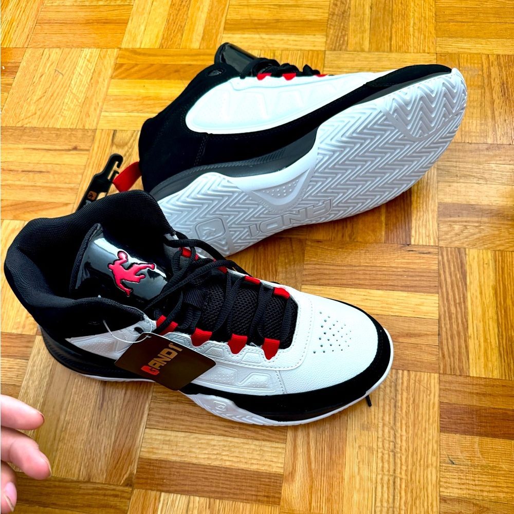Size 9 color black white and red  brand is AND1